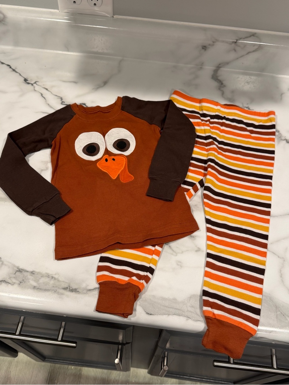 Gymboree Brown & Orange Turkey Two-Piece Pajama Set